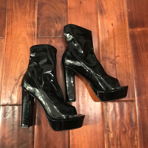 SOLD - Picture 1 of 2